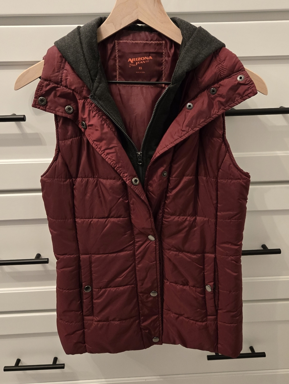 Arizona Jean Company Burgundy Quilted Hooded Vest